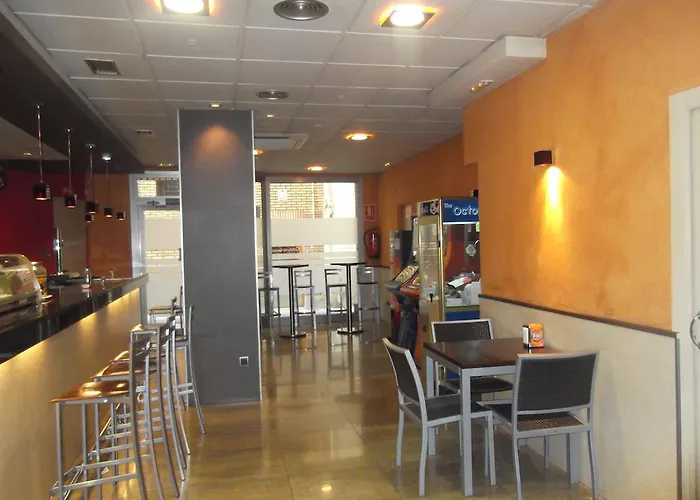 ゲストハウス Cafeteteria Goya バルバストロ