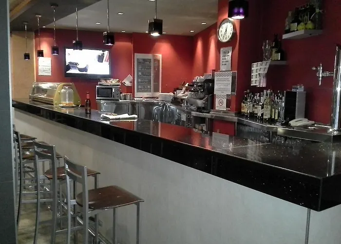 ゲストハウス Cafeteteria Goya 3*